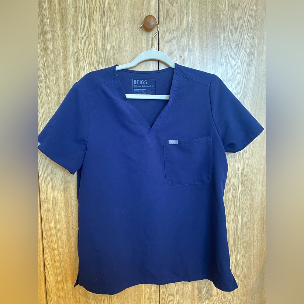 Figs Scrub Top